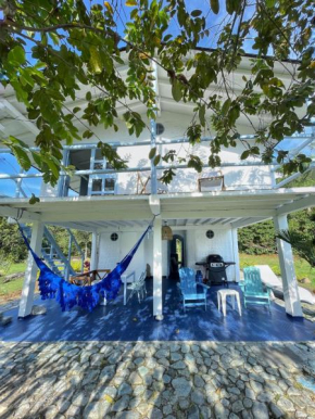 Hermosa Casa frente al Río